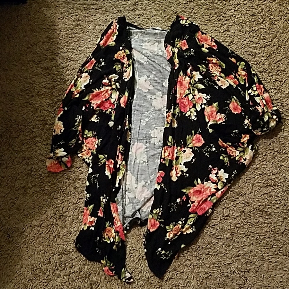 Chic Floral Cardigan